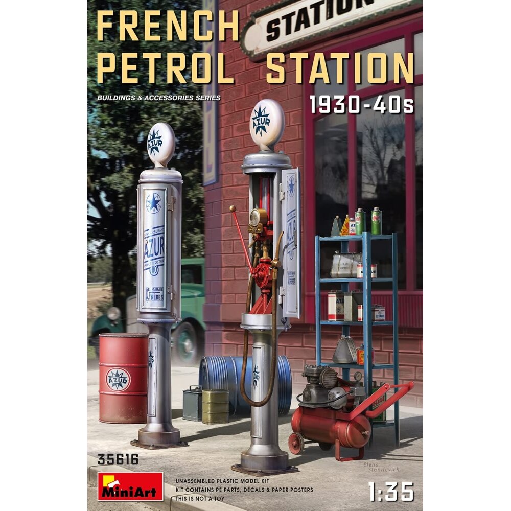 MIN35616 - Miniart 1:35 - French Petrol Station 1930-10940's